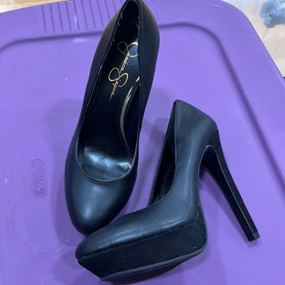 Jessica Simpson heels